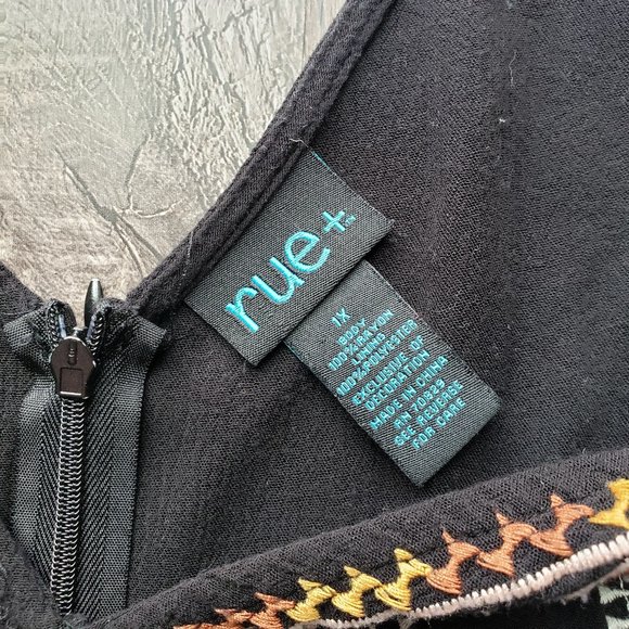 Rue21 Tribal Black Dress - Picture 4 of 4